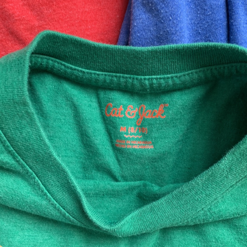 Holiday tshirt bundle 🎅🎄 - Picture 2 of 4